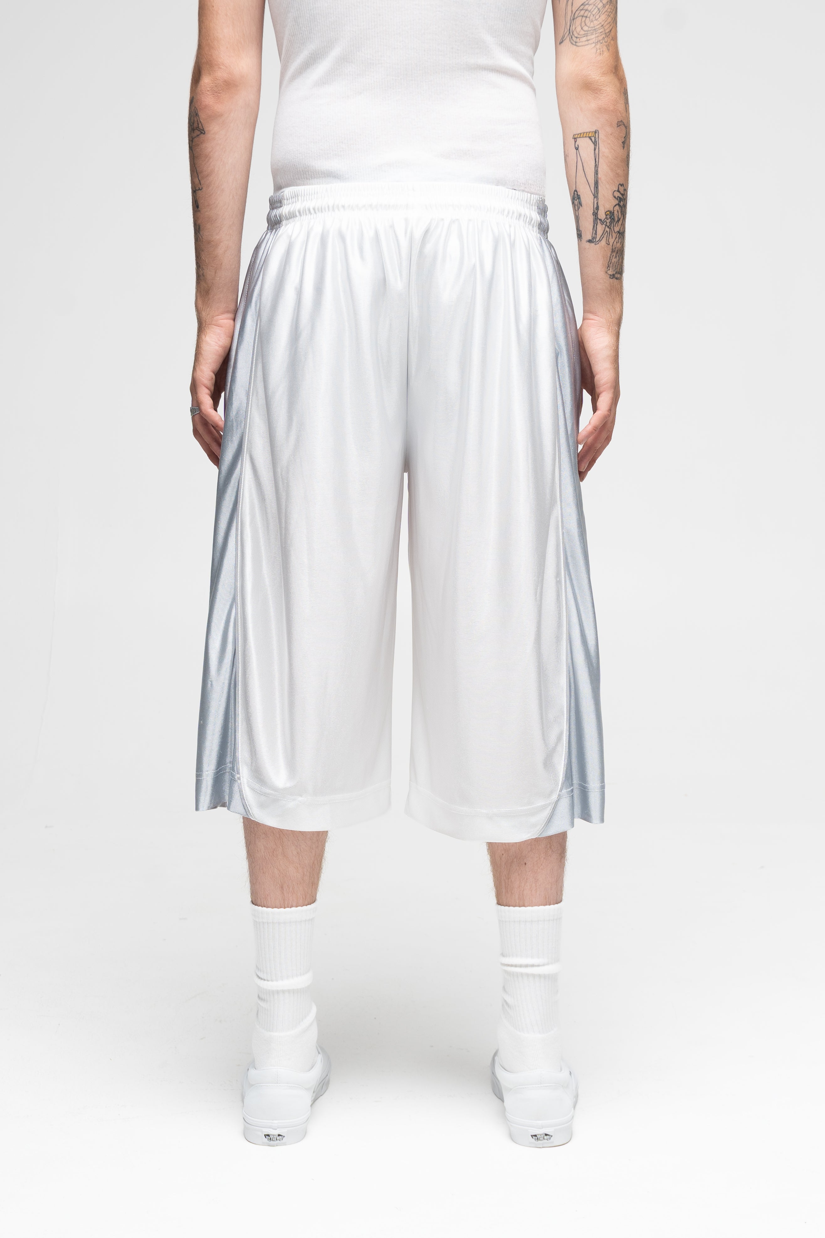 Baggy BBall Shorts (White)